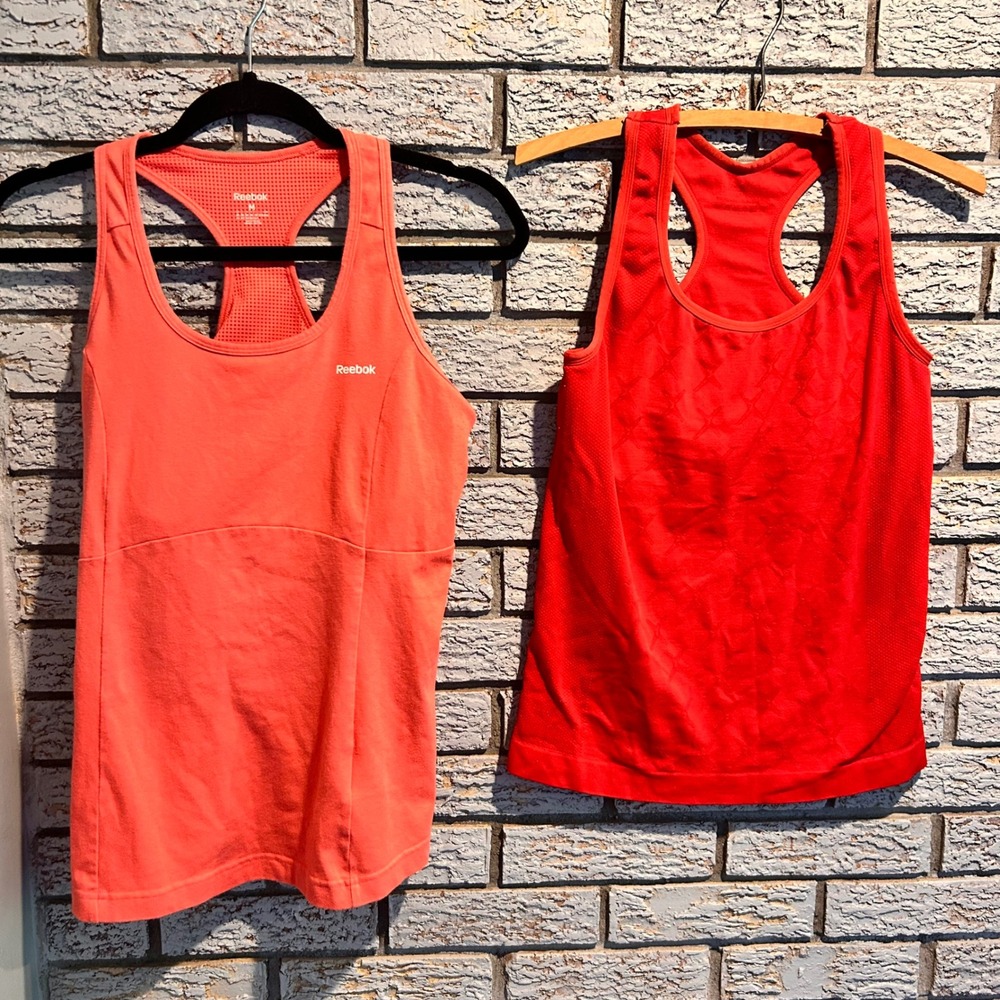 Lot of 2 Reebok Womens Racerback Athletic Tank Tops Coral Red Medium Bra Top